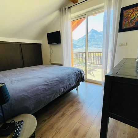 Large Chalet With Terrace And View In Briancon Apartman Kültér fotó