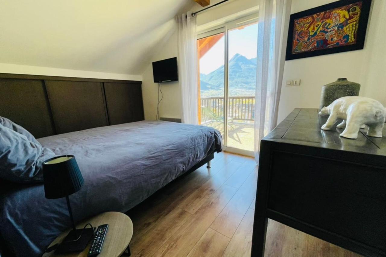 Large Chalet With Terrace And View In Briancon Apartman Kültér fotó